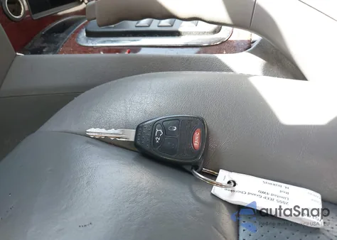 2005 Jeep Grand Cherokee Limited from USA, damaged, VIN 1J8HR58235C623168